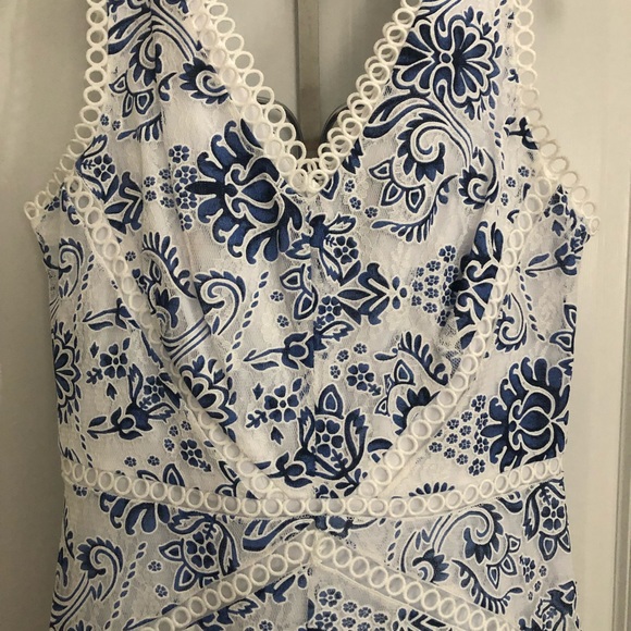 Sleeveless dress, sz 8, lined, below the knee - Picture 4 of 4